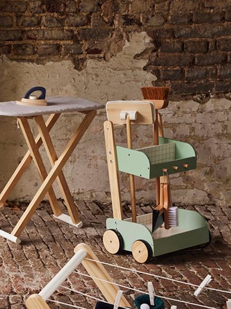 Carrito de limpieza de madera verde 