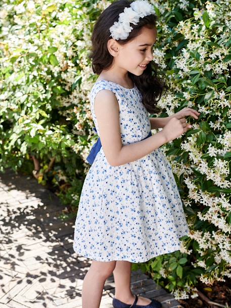 Vestido de fiesta con flores y plumetis y cinturón con lazo detrás para niña crudo 