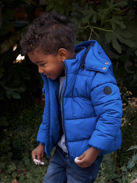 Chaqueta acolchada con capucha, mangas desmontables y forro polar para niño azul intenso 