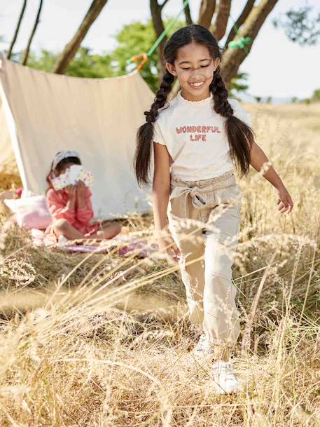 Camiseta con mensaje de leopardo fantasía y manga corta con volantes, para niña vainilla 