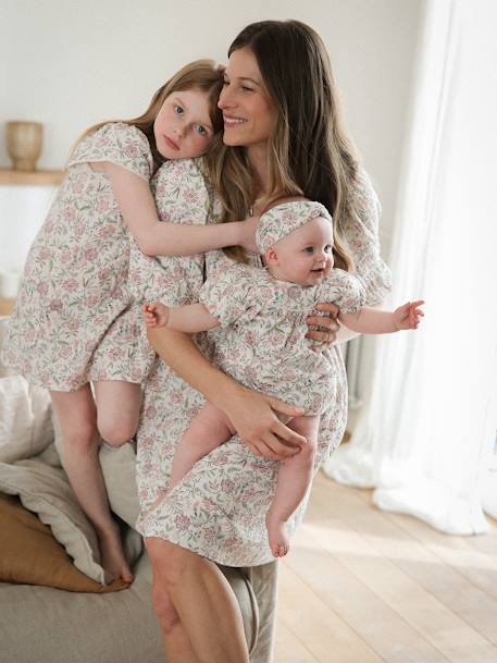 Vestido estampado para niña colección cápsula Día de la Madre vainilla 