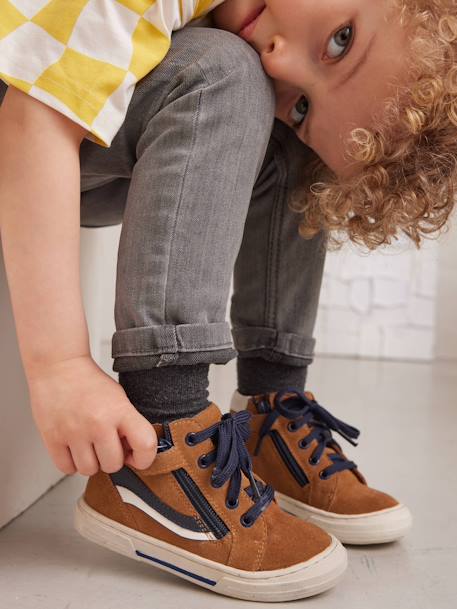 Zapatillas de caña alta de piel para niño marrón 