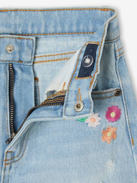 Bermuda denim bordado con flores azul-claro 